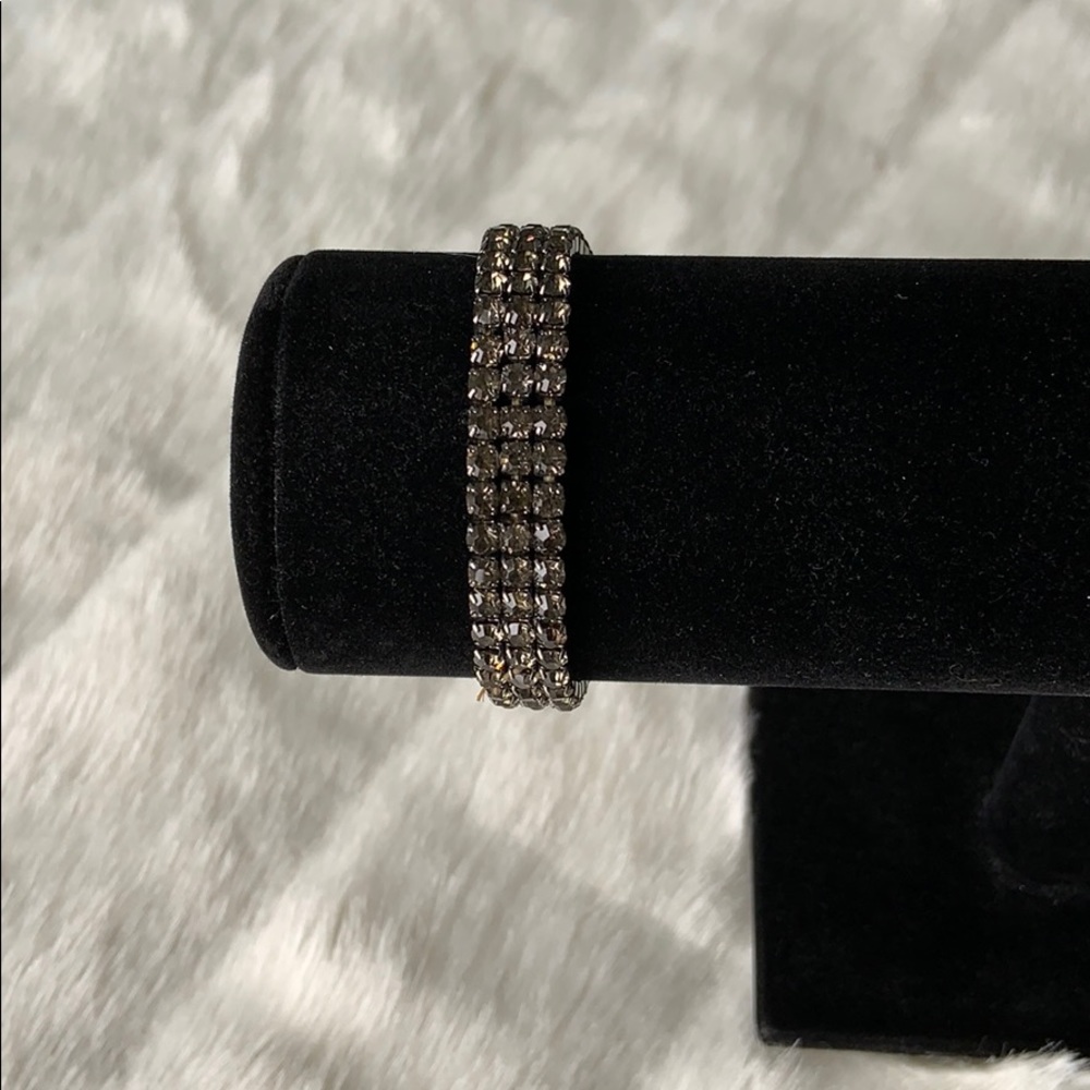 Gunmetal rhinestone elastic bracelet